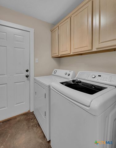 37 Bluebonnet Loop, Morgans Point Resort, TX 76513