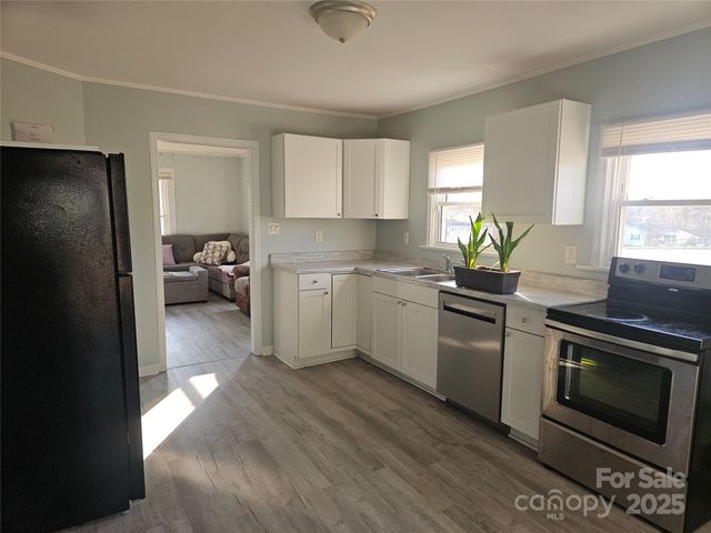 705 Cleveland Avenue, Kings Mountain, NC 28086