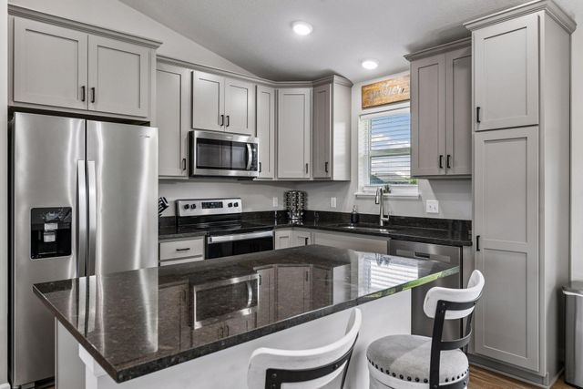 2131 River Bend Trail, Mayer, MN 55360
