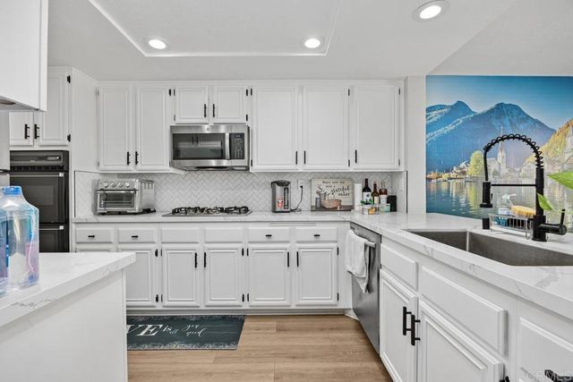 730 Breeze Hill Road 230, Vista, CA 92081