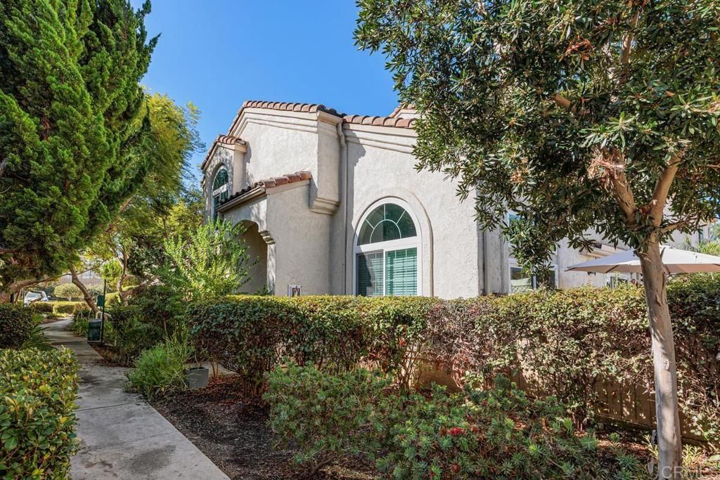 730 Breeze Hill Road 230, Vista, CA 92081 — photo 2