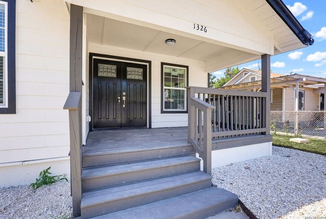 1326 W WINNIPEG AVE, San Antonio, TX 78225