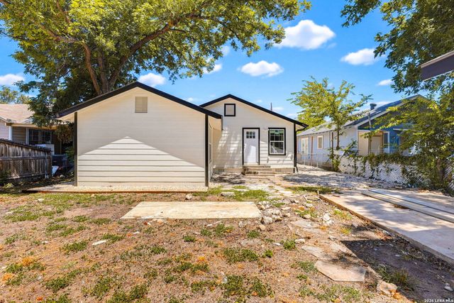 1326 W WINNIPEG AVE, San Antonio, TX 78225