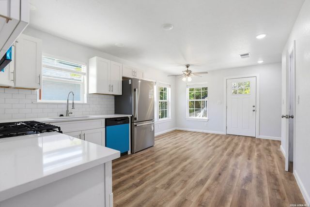 1326 W WINNIPEG AVE, San Antonio, TX 78225