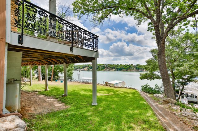 154 Parkview, Gainesville, TX 76240