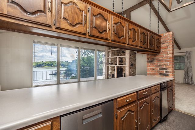 154 Parkview, Gainesville, TX 76240