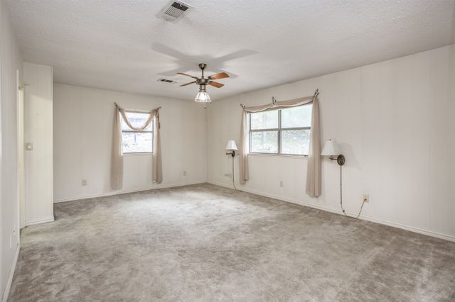 154 Parkview, Gainesville, TX 76240