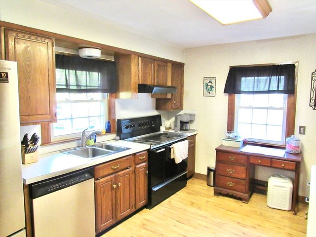 228 Palmer Rd, Monson, MA 01057