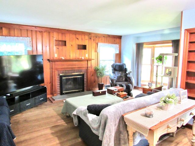 228 Palmer Rd, Monson, MA 01057