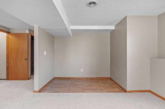 16988 Weaver Lake Drive, Maple Grove, MN 55311