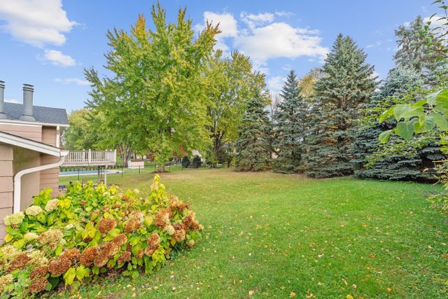 16988 Weaver Lake Drive, Maple Grove, MN 55311