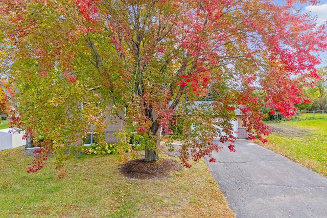 16988 Weaver Lake Drive, Maple Grove, MN 55311