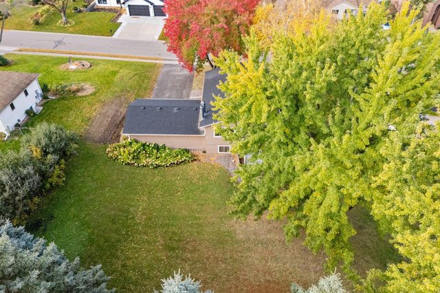 16988 Weaver Lake Drive, Maple Grove, MN 55311