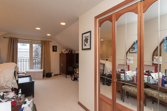 1644 W Augusta Boulevard House, Chicago, IL 60622