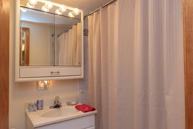 1644 W Augusta Boulevard House, Chicago, IL 60622
