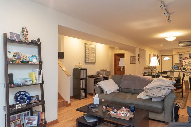 1644 W Augusta Boulevard House, Chicago, IL 60622