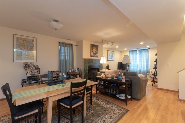 1644 W Augusta Boulevard House, Chicago, IL 60622