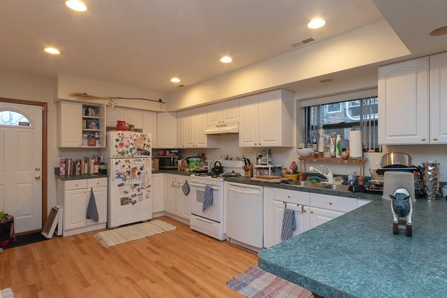 1644 W Augusta Boulevard House, Chicago, IL 60622
