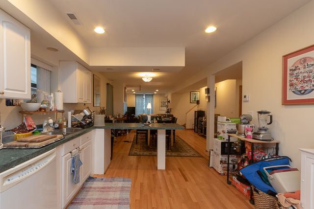1644 W Augusta Boulevard House, Chicago, IL 60622