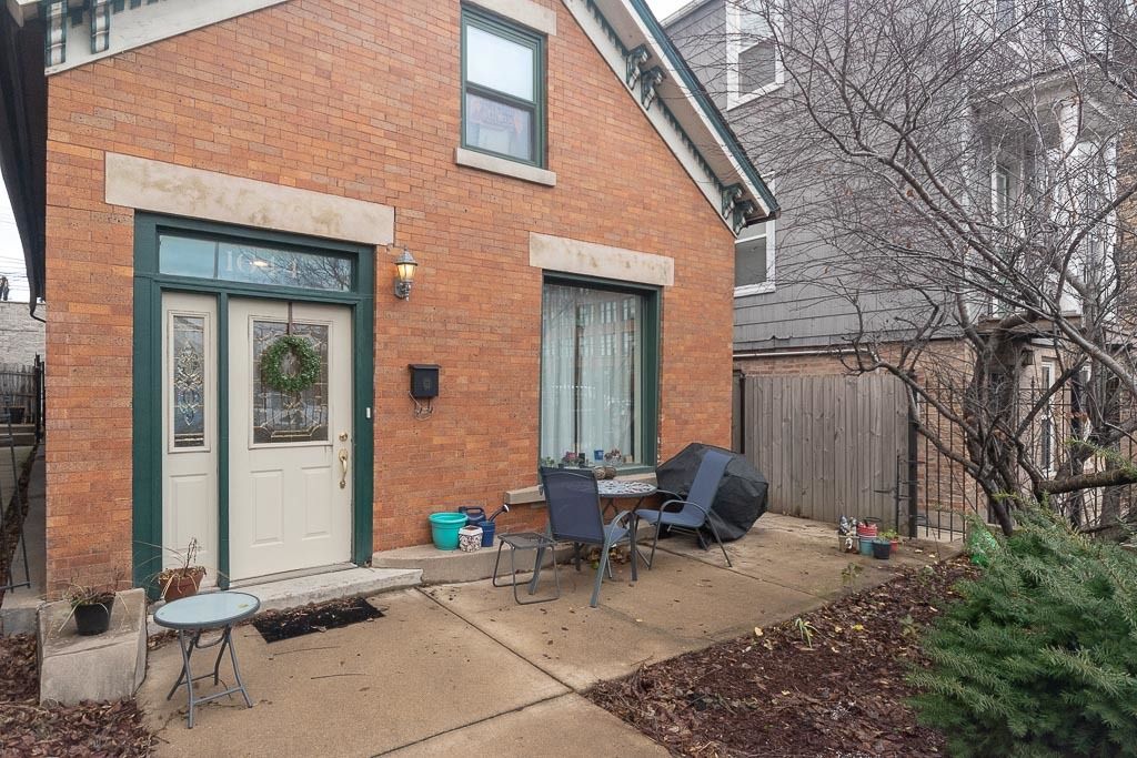 1644 W Augusta Boulevard House, Chicago, IL 60622