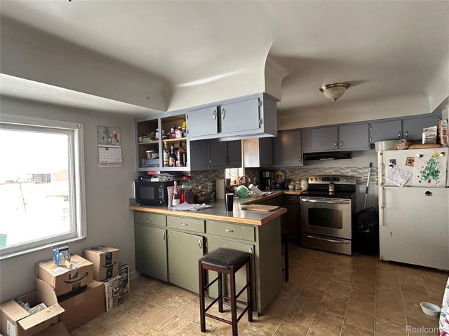16401 Almont Road, Berlin Township, MI 48002