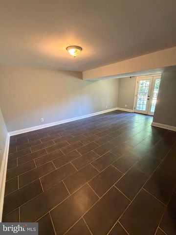5705 SAILSTONE LN, Woodbridge, VA 22193