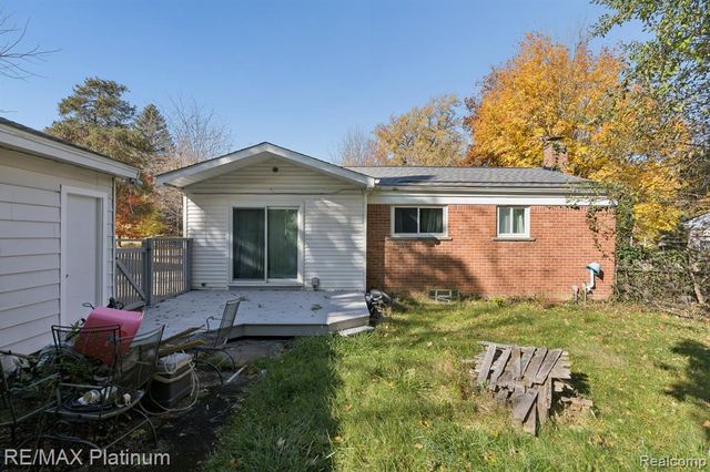 1149 Parallel Street, Fenton, MI 48430