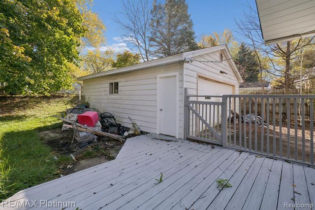 1149 Parallel Street, Fenton, MI 48430