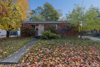 1149 Parallel Street, Fenton, MI 48430