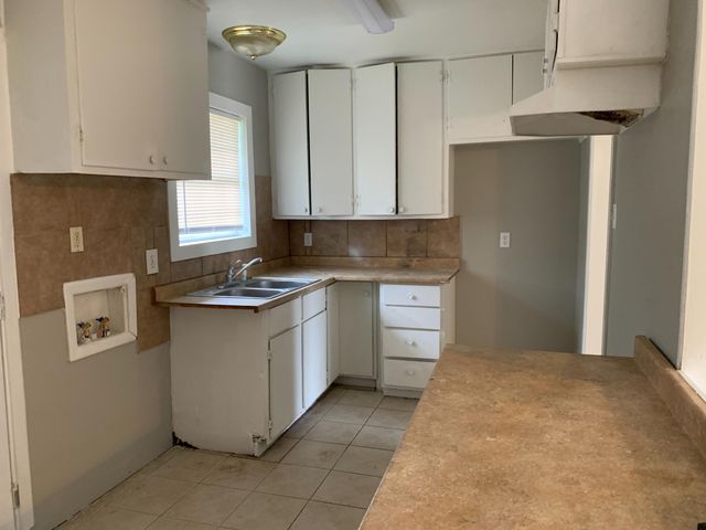 2209 E 29th Street, Lubbock, TX 79404