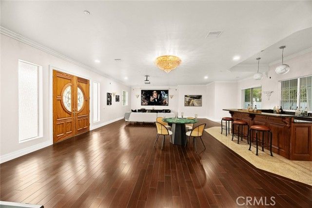 1118 S 6th Avenue, Arcadia, CA 91006