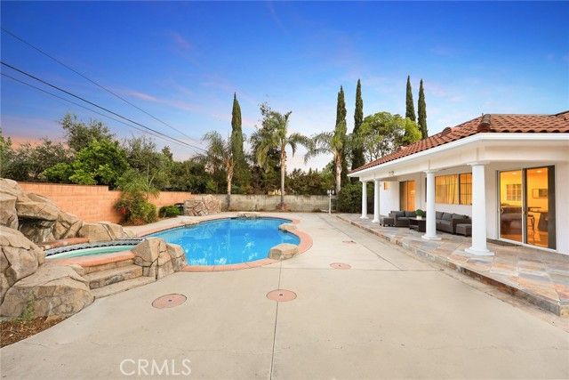 1118 S 6th Avenue, Arcadia, CA 91006