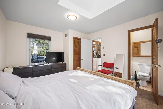 28 Florence Avenue, Leonardo, NJ 07737