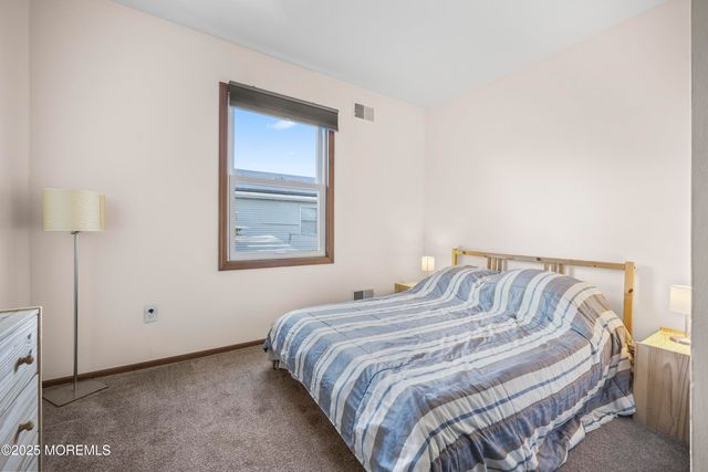 28 Florence Avenue, Leonardo, NJ 07737