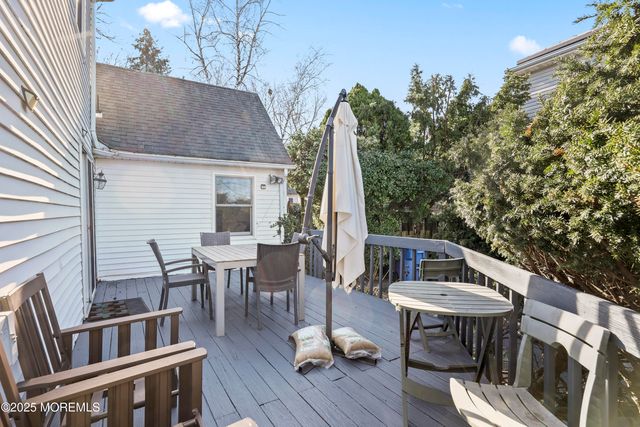 28 Florence Avenue, Leonardo, NJ 07737