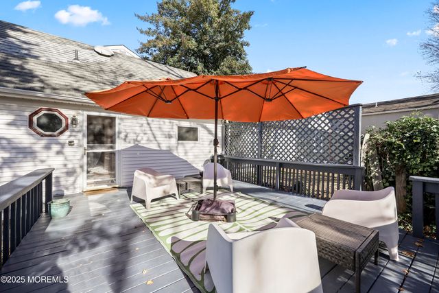 28 Florence Avenue, Leonardo, NJ 07737