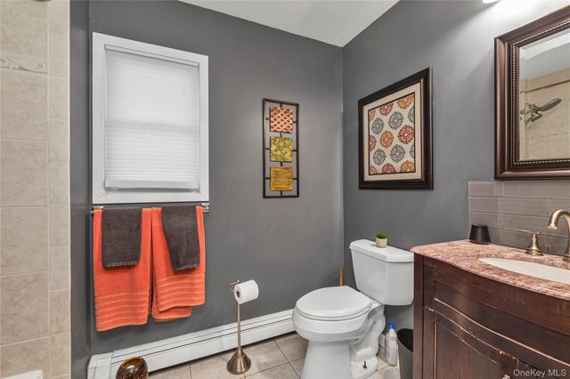 44 Marlowe Road, Valley Stream, NY 11580