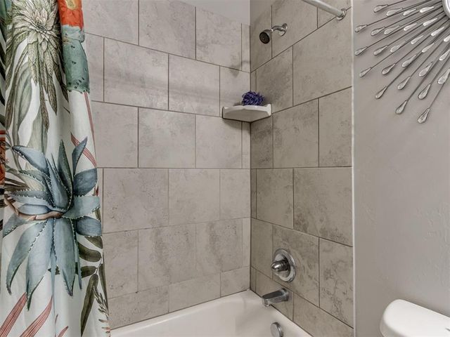 6712 NW 156 Street, Edmond, OK 73013