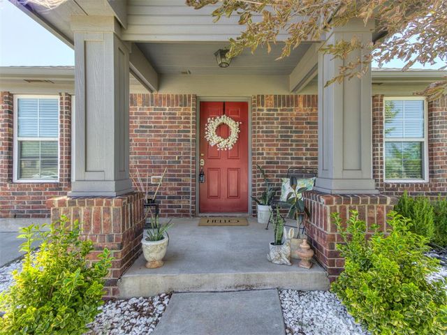 6712 NW 156 Street, Edmond, OK 73013