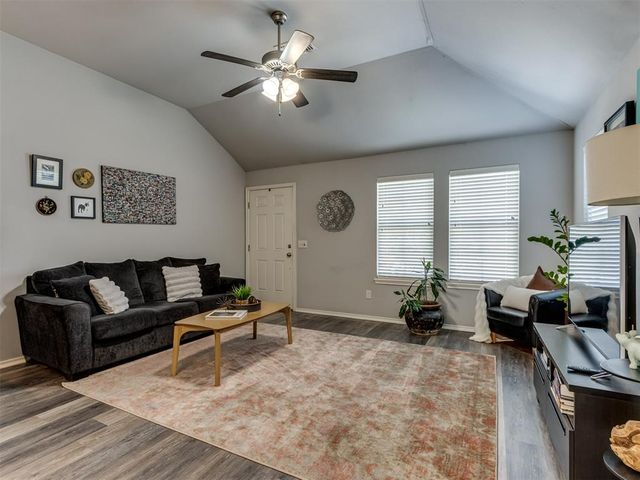 6712 NW 156 Street, Edmond, OK 73013