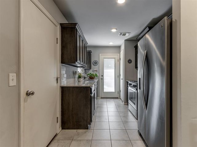 6712 NW 156 Street, Edmond, OK 73013