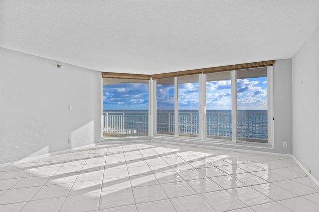 3600 S Ocean Boulevard 203, South Palm Beach, FL 33480