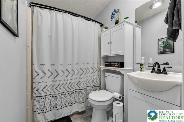 7894 Leaser Road, Lynn Twp, PA 19529