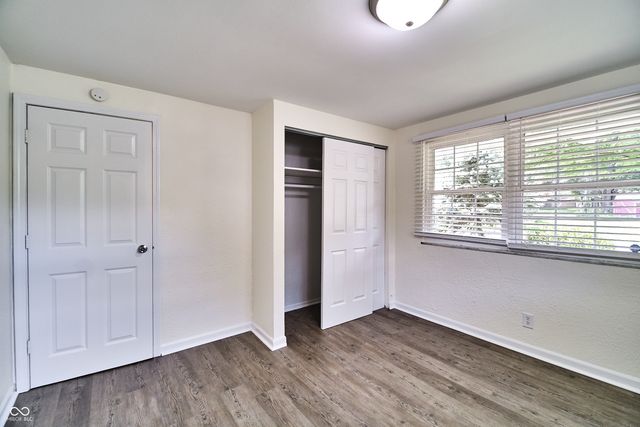 635 Lake View Drive, Zionsville, IN 46077