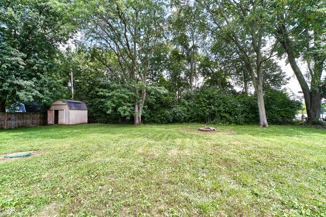 635 Lake View Drive, Zionsville, IN 46077