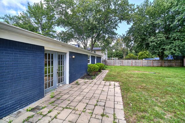 635 Lake View Drive, Zionsville, IN 46077