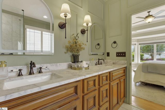 12 Hidden Springs Lane, Taylors, SC 29687
