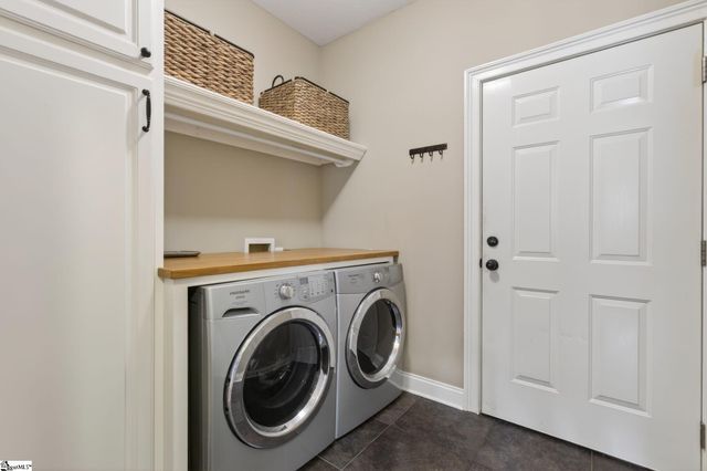 12 Hidden Springs Lane, Taylors, SC 29687