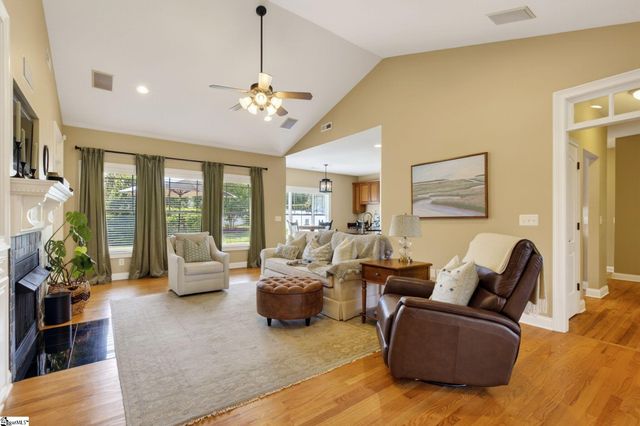 12 Hidden Springs Lane, Taylors, SC 29687