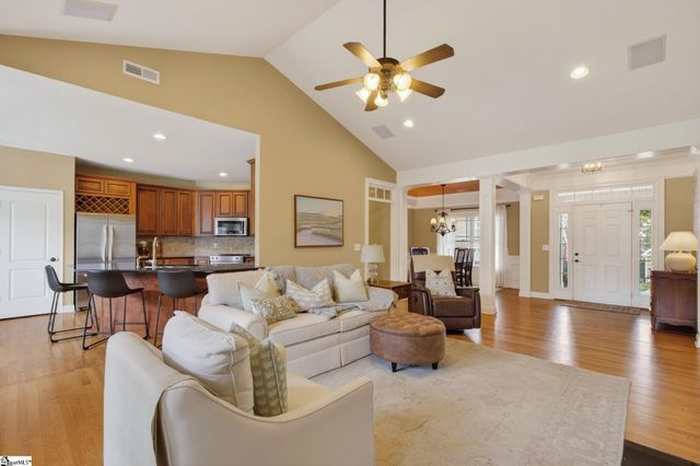 12 Hidden Springs Lane, Taylors, SC 29687